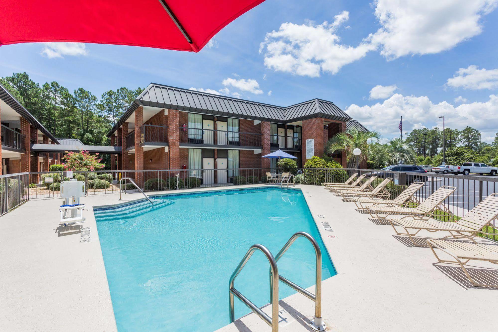 Days Inn By Wyndham Statesboro Exterior foto